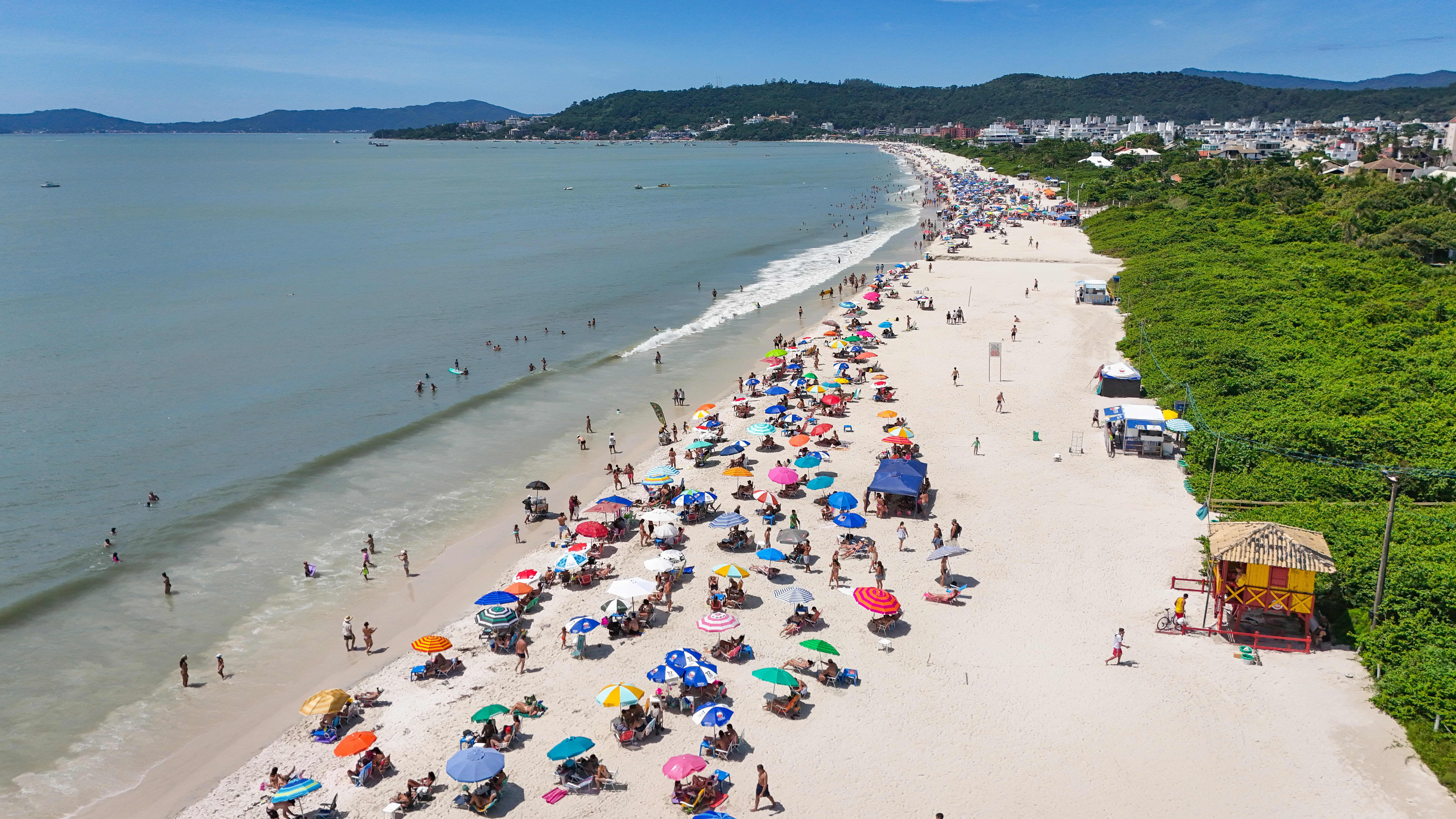 Com a intervenção, extensão da faixa de areia ficou em 40 metros.
