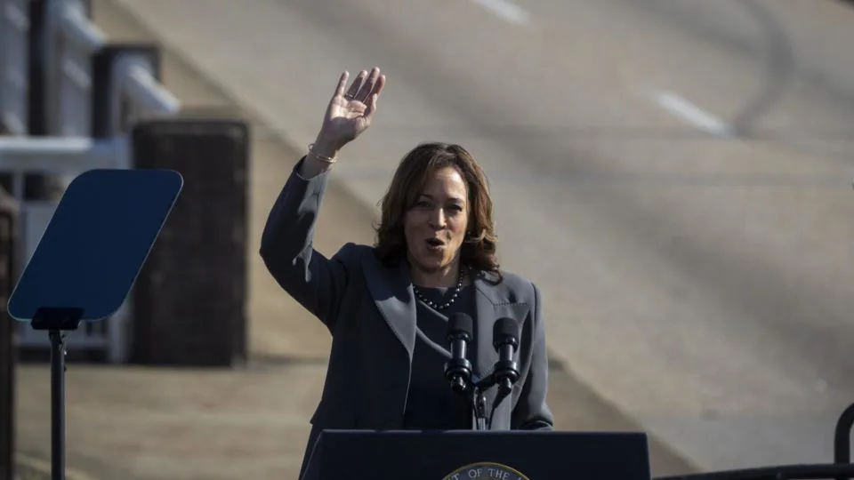 A vice-presidente dos EUA, Kamala Harris, na cidade de Selma, Alabama, no dia 03 de março: defensora do aborto