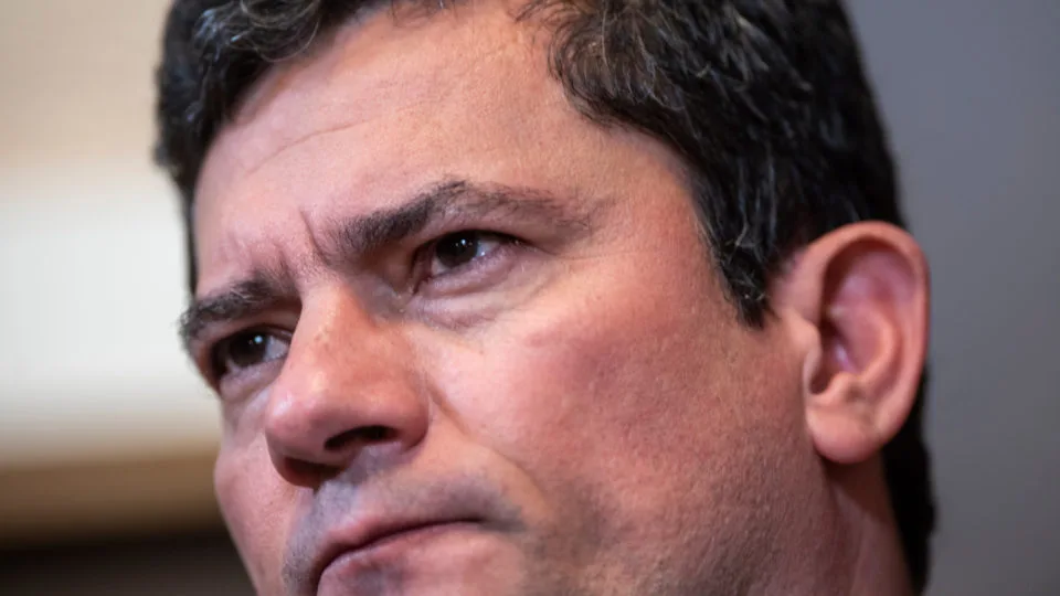 Independente do resultado no TRE-PR, Moro aguarda no Senado a decisão do TSE.