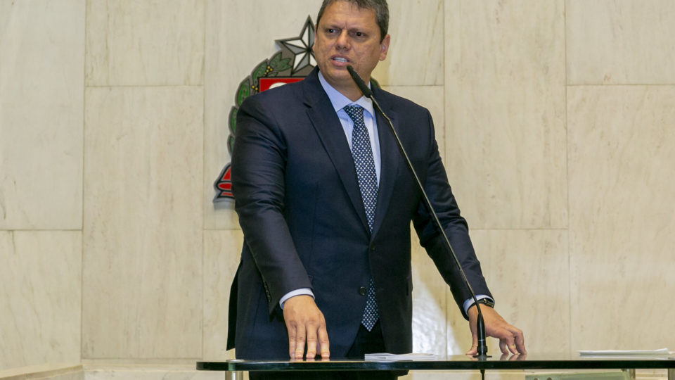 TSE rejeita, por unanimidade, ação que pedia cassação da chapa Bolsonaro–Mourão Tarcísio de Freitas (Republicanos) sofre pressão do PL para compor secretarias.