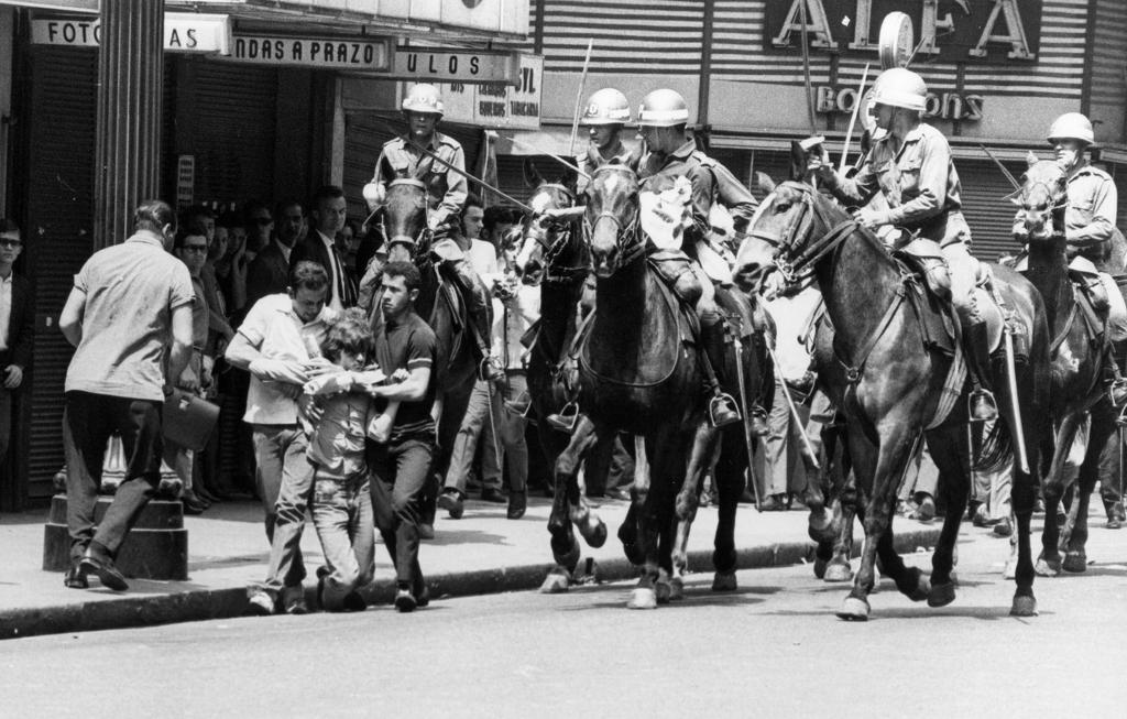 Não. O objetivo da maior parte dos militantes era instalar uma ditadura do proletariado. Eles chegaram a realizar ações de sucesso, mas nunca chegaram perto de tomar o poder