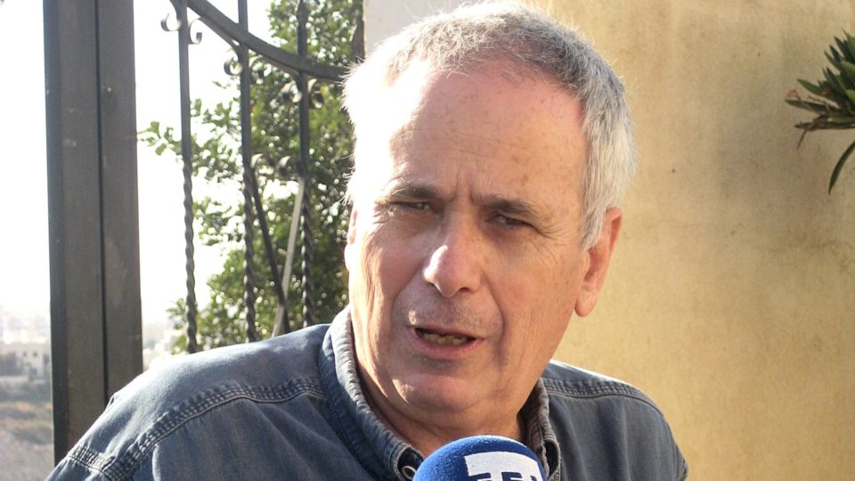 O historiador Ilan Pappe durante entrevista em 2009