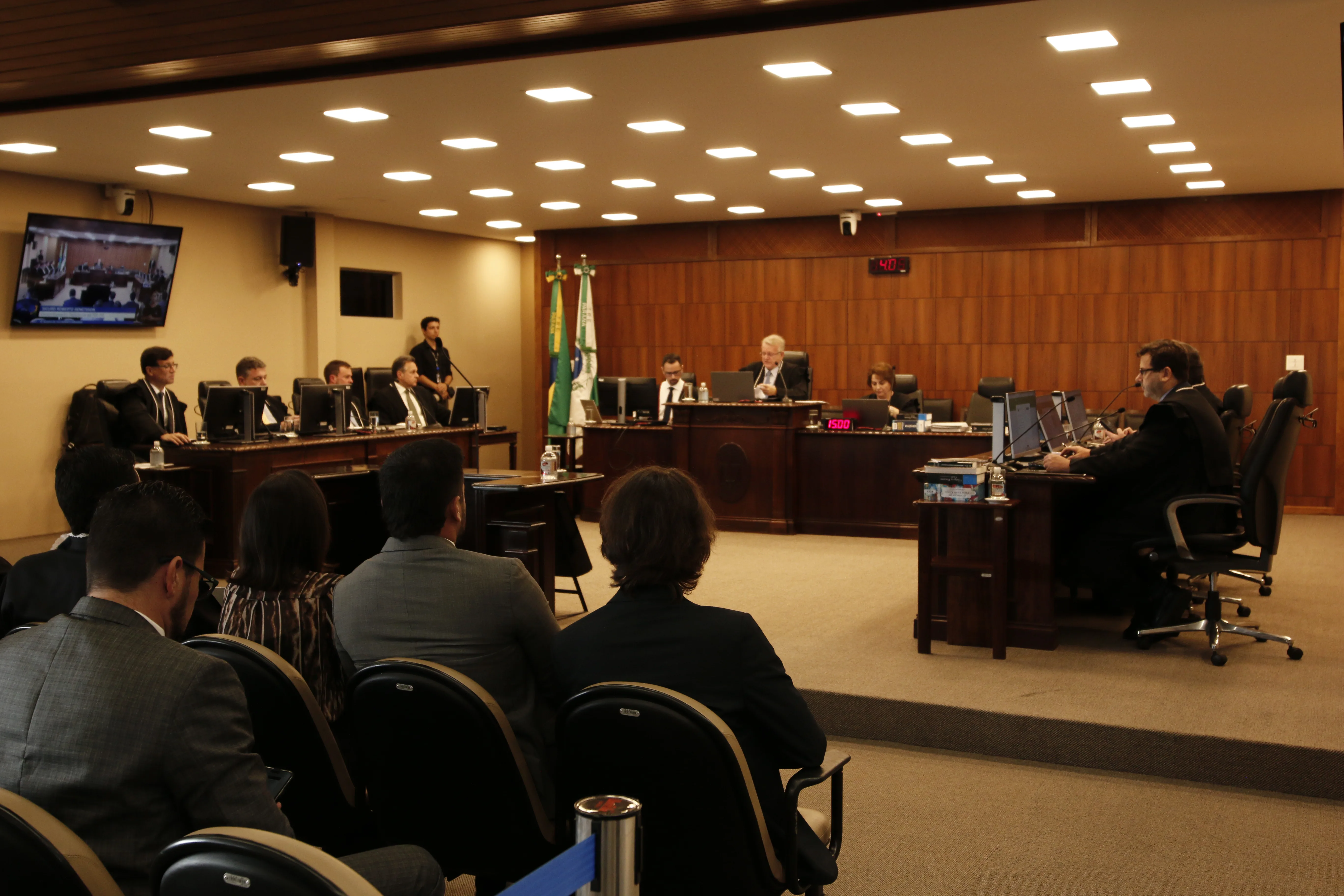 Pedido de vista: juízes eleitorais podem estudar voto de relator até quarta-feira (3)