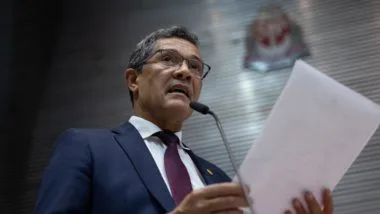 Deputado estadual Reis (PT) quer colocar câmeras corporais em todo o funcionalismo público de São Paulo.