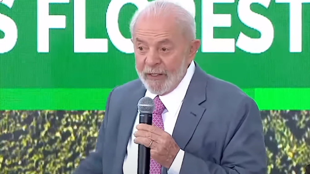 Críticas foram feitas durante lançamento de pacto para reduzir o desmatamento de queimadas na região amazônica.