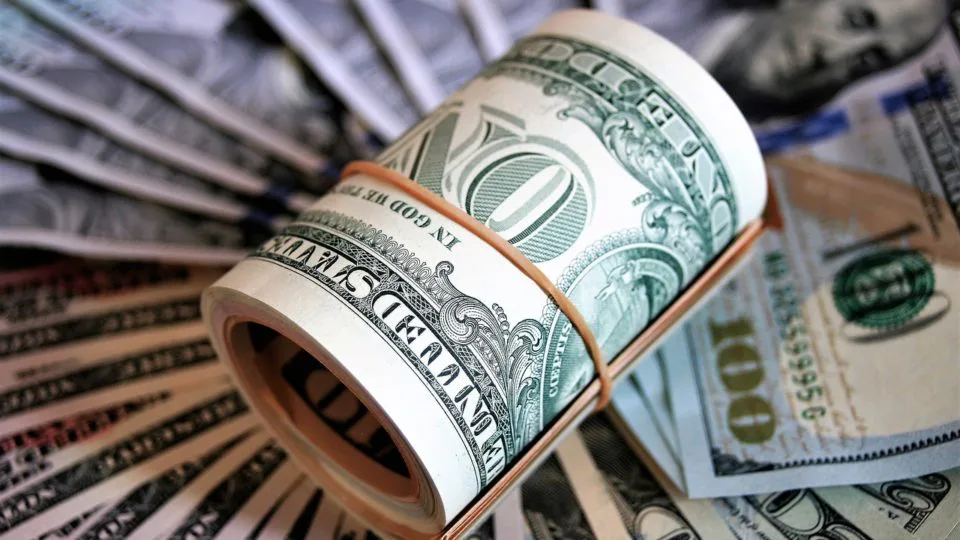 Dólar
