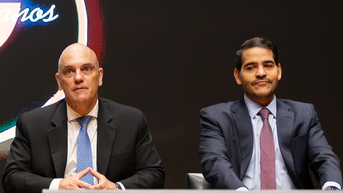 O ministro Alexandre de Moraes e o advogado-geral da União, Jorge Messias