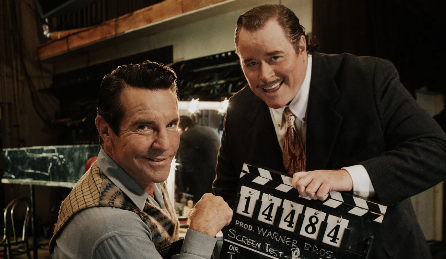 Dennis Quaid, que interpreta Ronald Reagan, ao lado do diretor do filme, Sean McNamara
