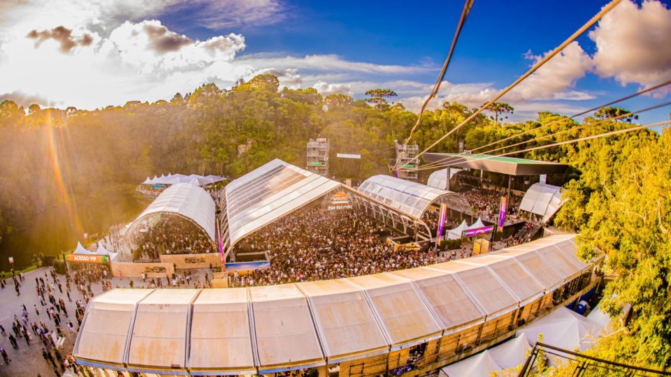 Warung Day Festival na Pedreira Paulo Leminski em Curitiba