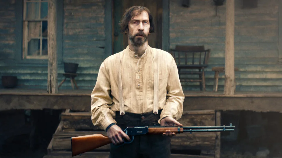 Tim Blake Nelson, que vive o velho Henry, protagonista do western "Retorno da Lenda"