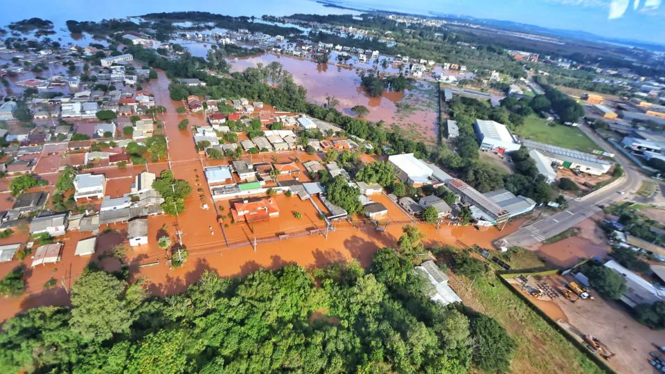 Foto área mostra situação da enchente na Região Metropolitana de Porto Alegre