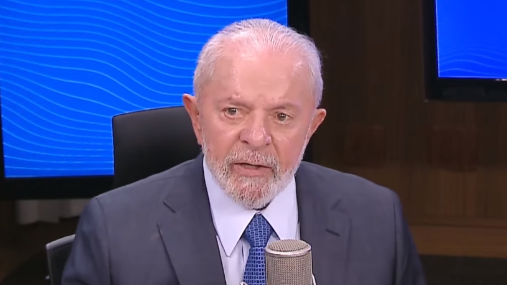 Presidente diz que União vai destinar todos os recursos necessários para reconstruir estado atingido por enchentes.