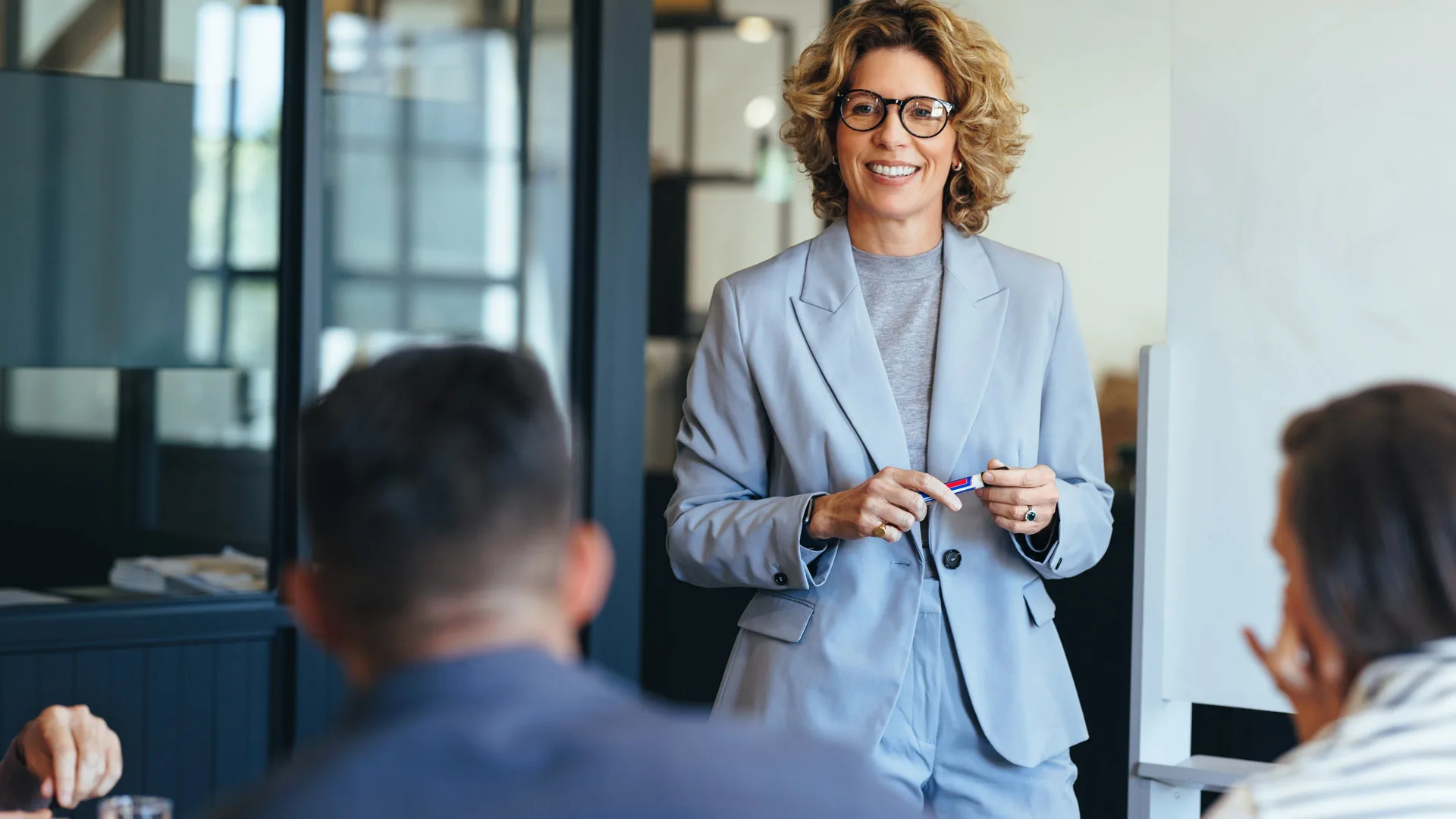 Dentro dos programas de treinamento e desenvolvimento do Electrolux Group existe a Academia de Liderança para a formação de líderes
