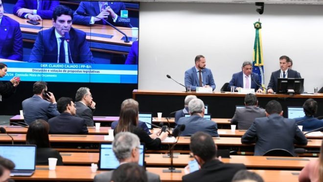 CMO aprova mudança no Orçamento para transferir recursos ao Rio Grande do Sul