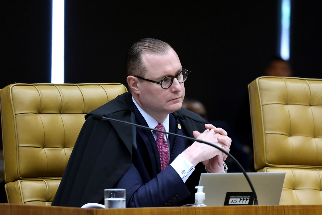 Justiça condenado empresário que hostilizou Zanin em aeroporto