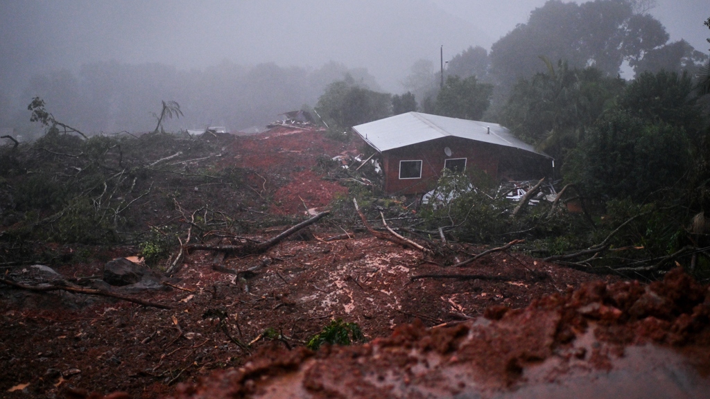 Meteorologista afirma que momento é de &#8220;perigo extremo&#8221; no RS por causa de tempestades previstas para este domingo (12).