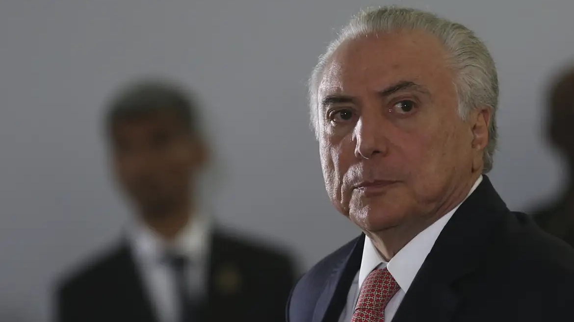 Ex-presidente afirma que esperava um governo de pacificação, mas que palavras de Lula não correspondem ao prometido.