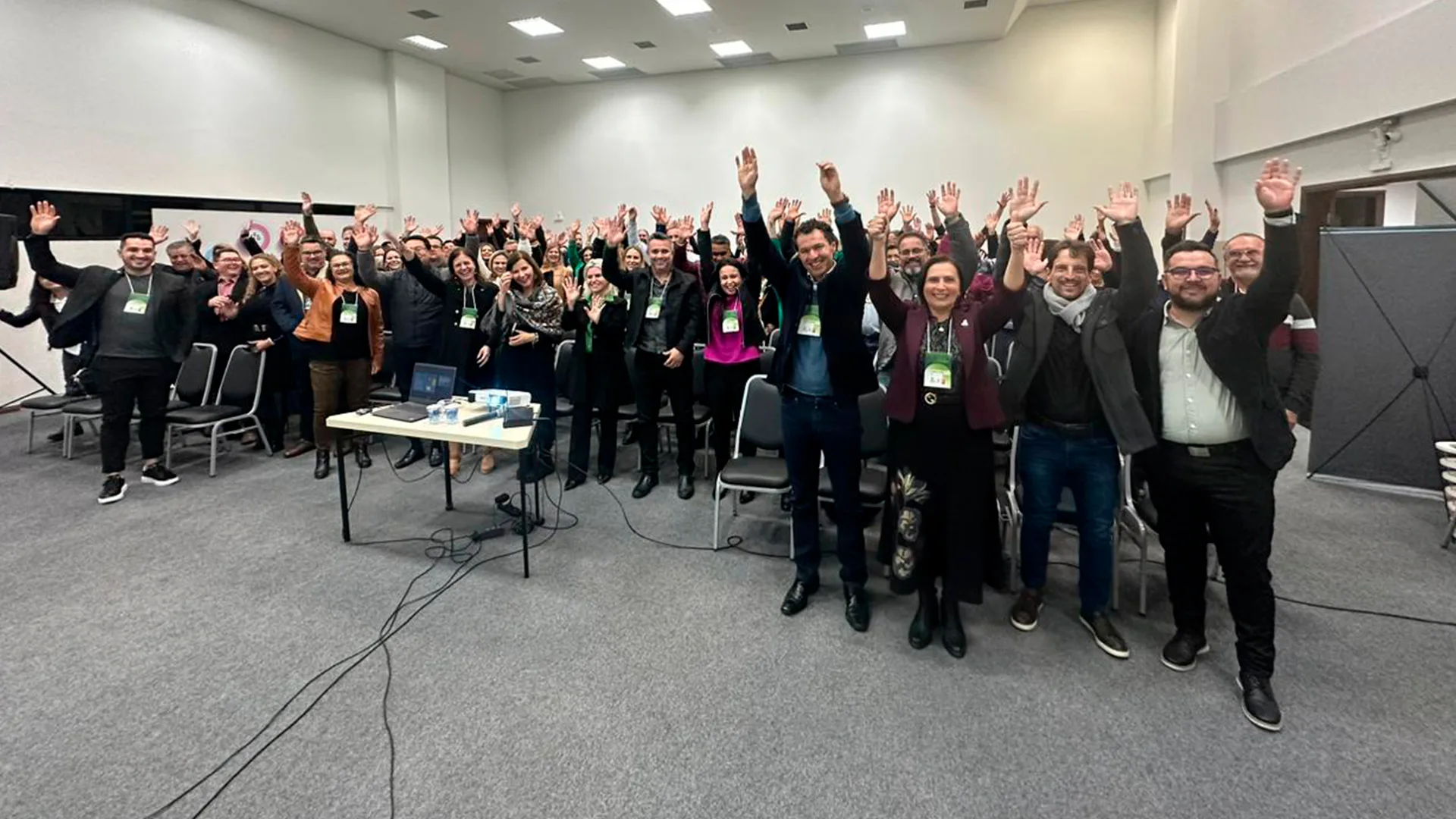 Mensalmente, corretores da JBA passam por treinamentos promovidos pela rede JBA