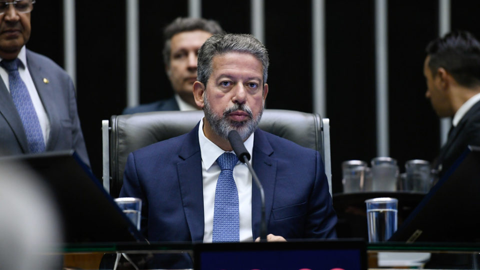 MPF defende arquivamento de ação de Lira contra Felipe Neto