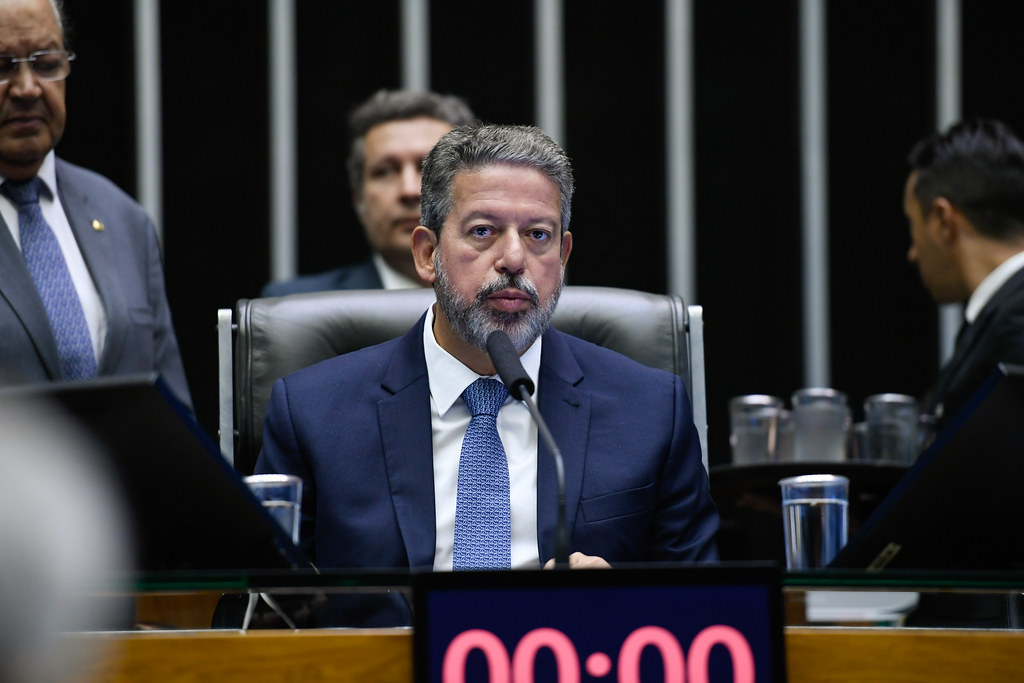 MPF defende arquivamento de ação de Lira contra Felipe Neto