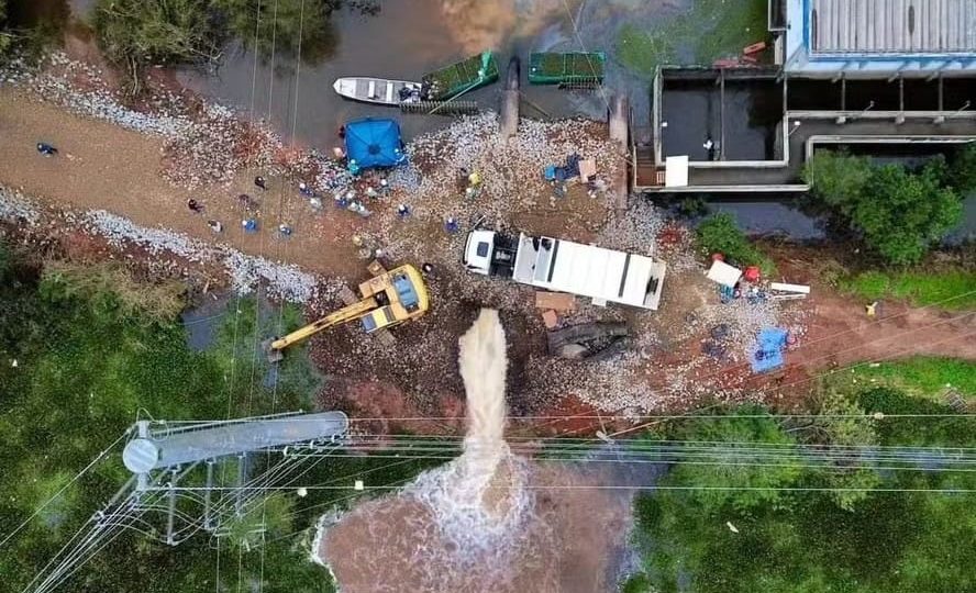 Bombas enviadas ao Rio Grande do Sul tem capacidade de drenar dois mil litros de água por segundo