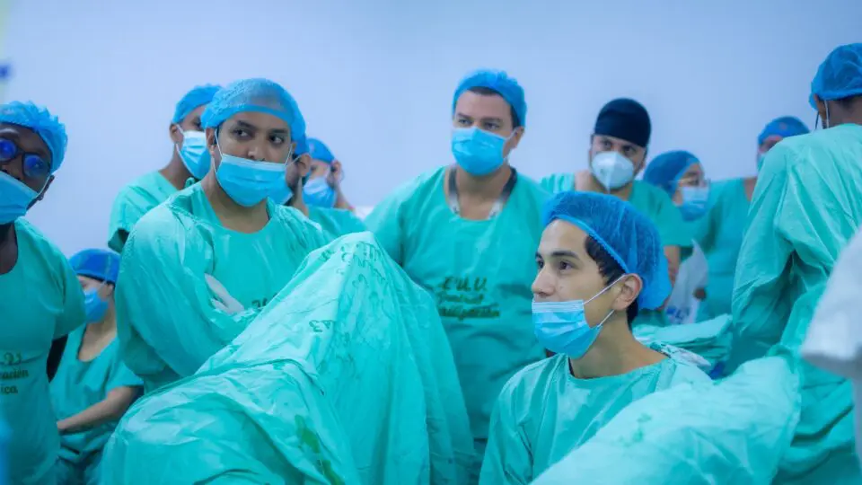 O tratamento da Hiperplasia prostática da próstata tem o objetivo de ser seguro, causando mínimos riscos ao paciente, com rápido retorno às suas atividades habituais.