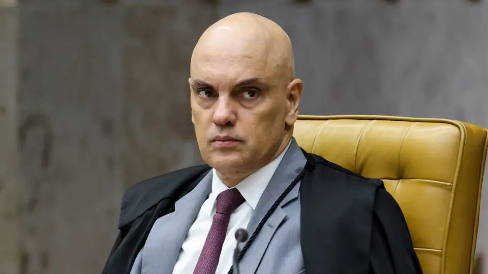 Moraes suspende processos contra médicos com base em norma do CFM sobre aborto