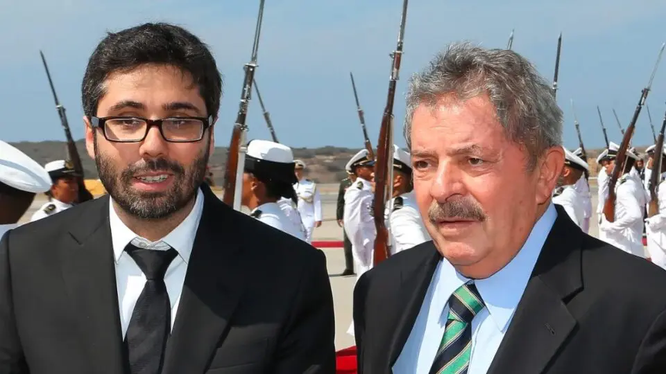 Arveláiz e Lula no funderal de Hugo Chávez, em 2013.