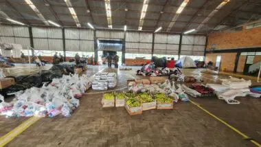 Em Eldorado do Sul, o Ministério Público passou para o Exército Brasileiro a responsabilidade pela distribuição de doações.