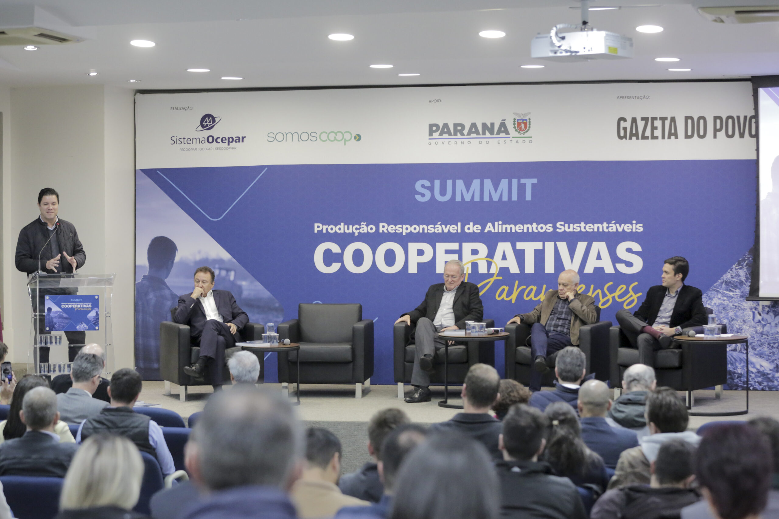 O secretário do Planejamento, Guto Silva, durante evento no Sistema Ocepar.