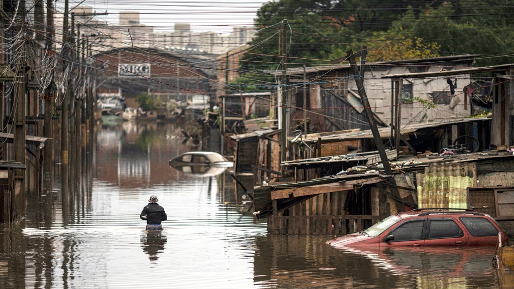 Casa Civil afirma que projetos receberam recursos do PAC em 2012 e que não foram concluídos.