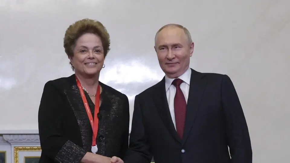 Putin elogiou Dilma durante encontro na Rússia