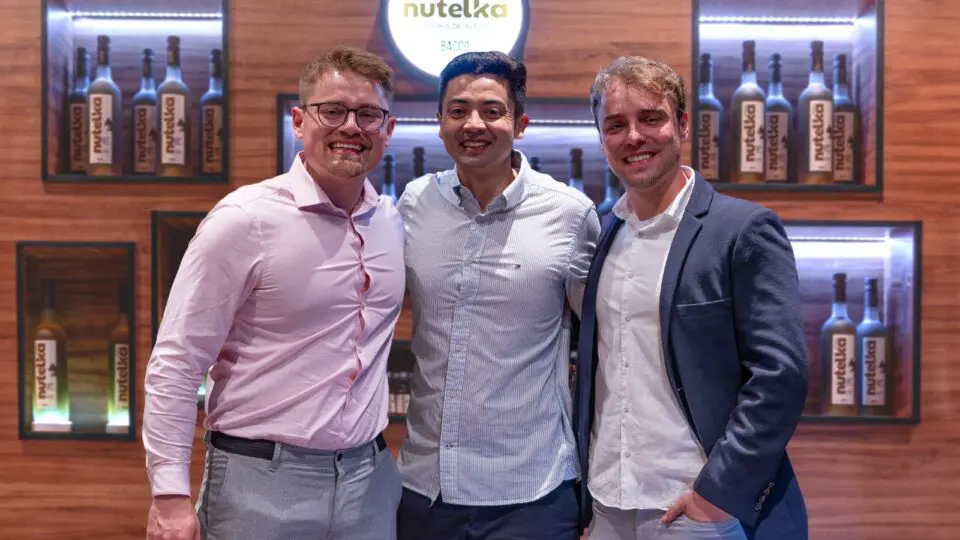 Os sócios José Henrique Tomasson, Gilmar Luiz Tomasson e Hyan Assano.