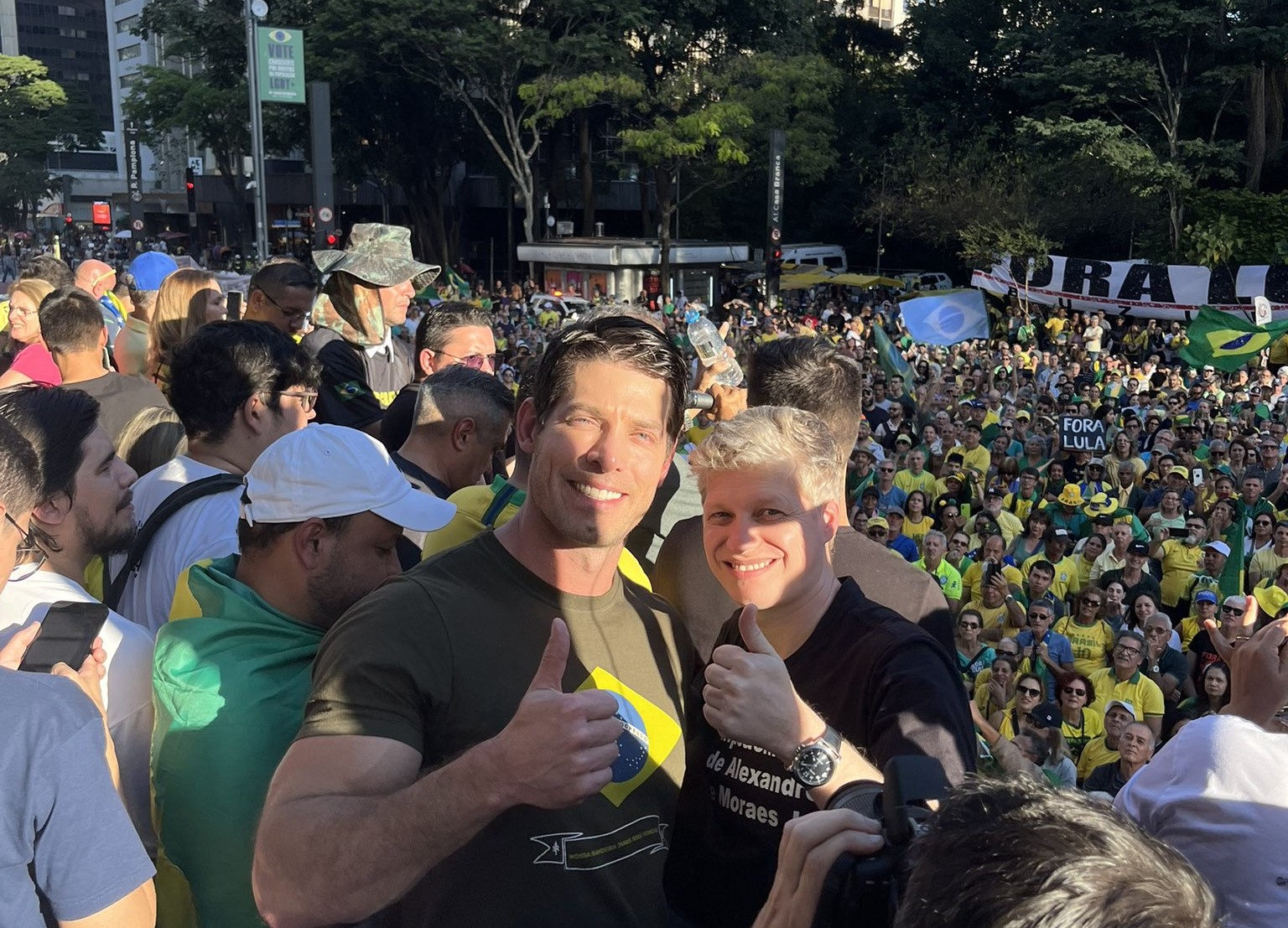 Apoiadores de Bolsonaro fazem ato contra Lula e Moraes em SP