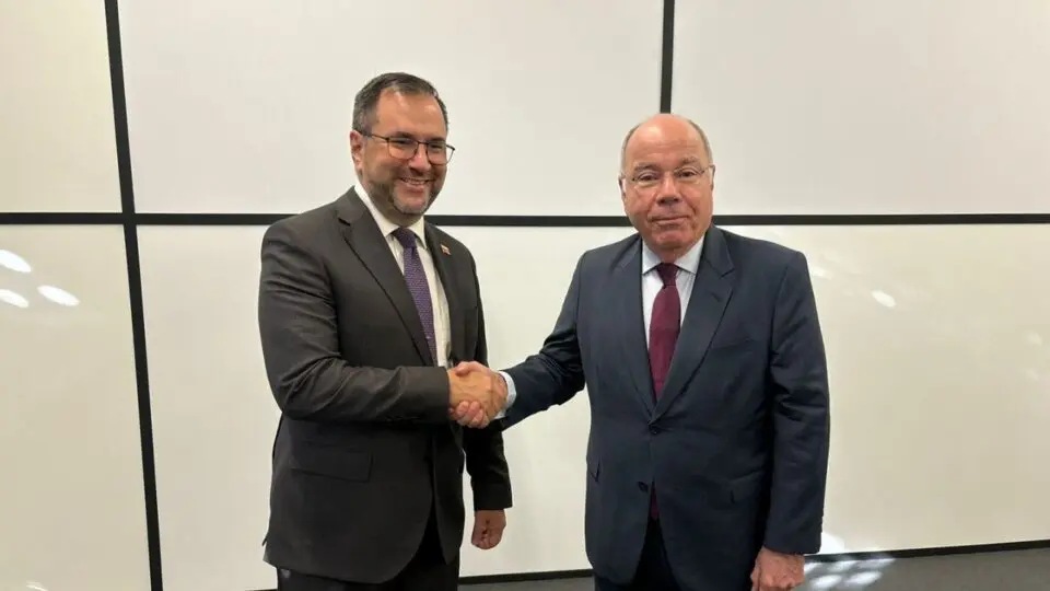 O chanceler da Venezuela, Yván Gil, e o ministro de Relações Exteriores do Brasil, Mauro Vieira