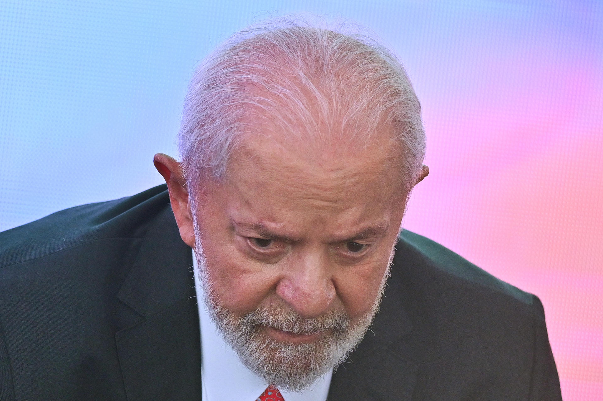 O presidente da CNI, Ricardo Alban, disse que Lula deve interromper tramitação da MP que limita uso de crédito de PIS/Cofins para empresas.