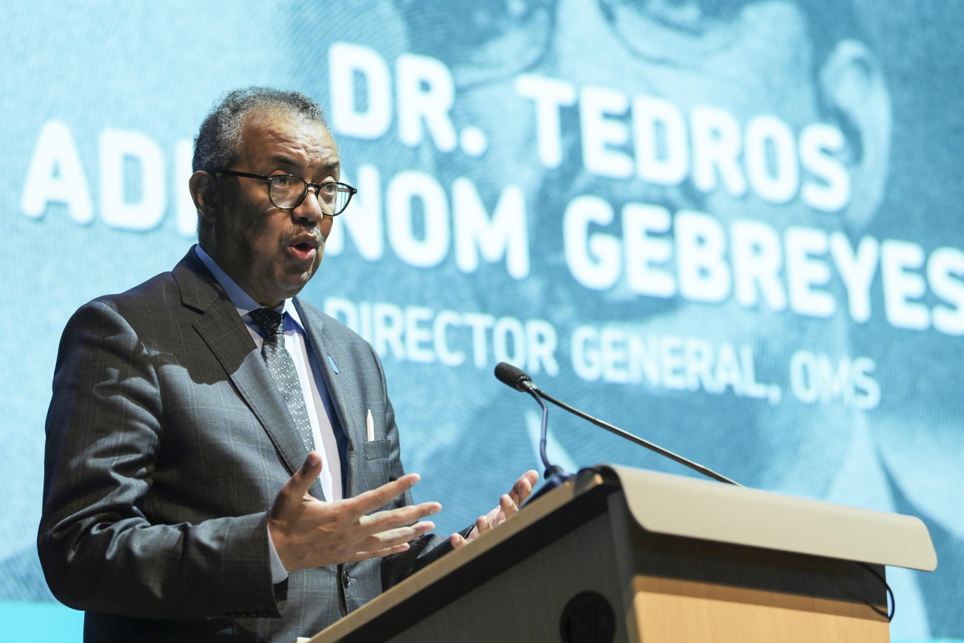 Diretor-geral da Organização Mundial da Saúde (OMS), Tedros Adhanom Ghebreyesus, fala em Washington em abril de 2024. Sua gestão tem tentado estabelecer um tratado das pandemias há mais de dois anos.