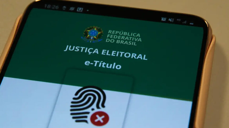 Em caso de ausência, eleitor terá que fazer a justificativa; um dos caminhos é pelo aplicativo e-Título.