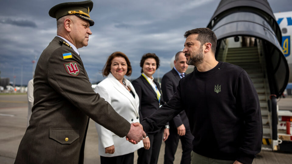 Cúpula pela paz na Ucrânia atrai líderes mundiais, mas fracassa na tentativa de isolar a Rússia