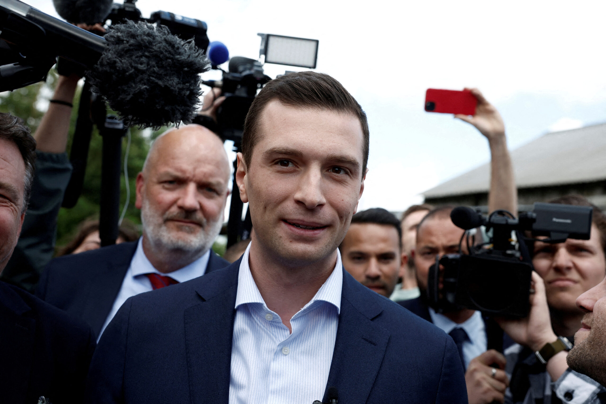 Eleições francesas registram menor abstenção em décadas