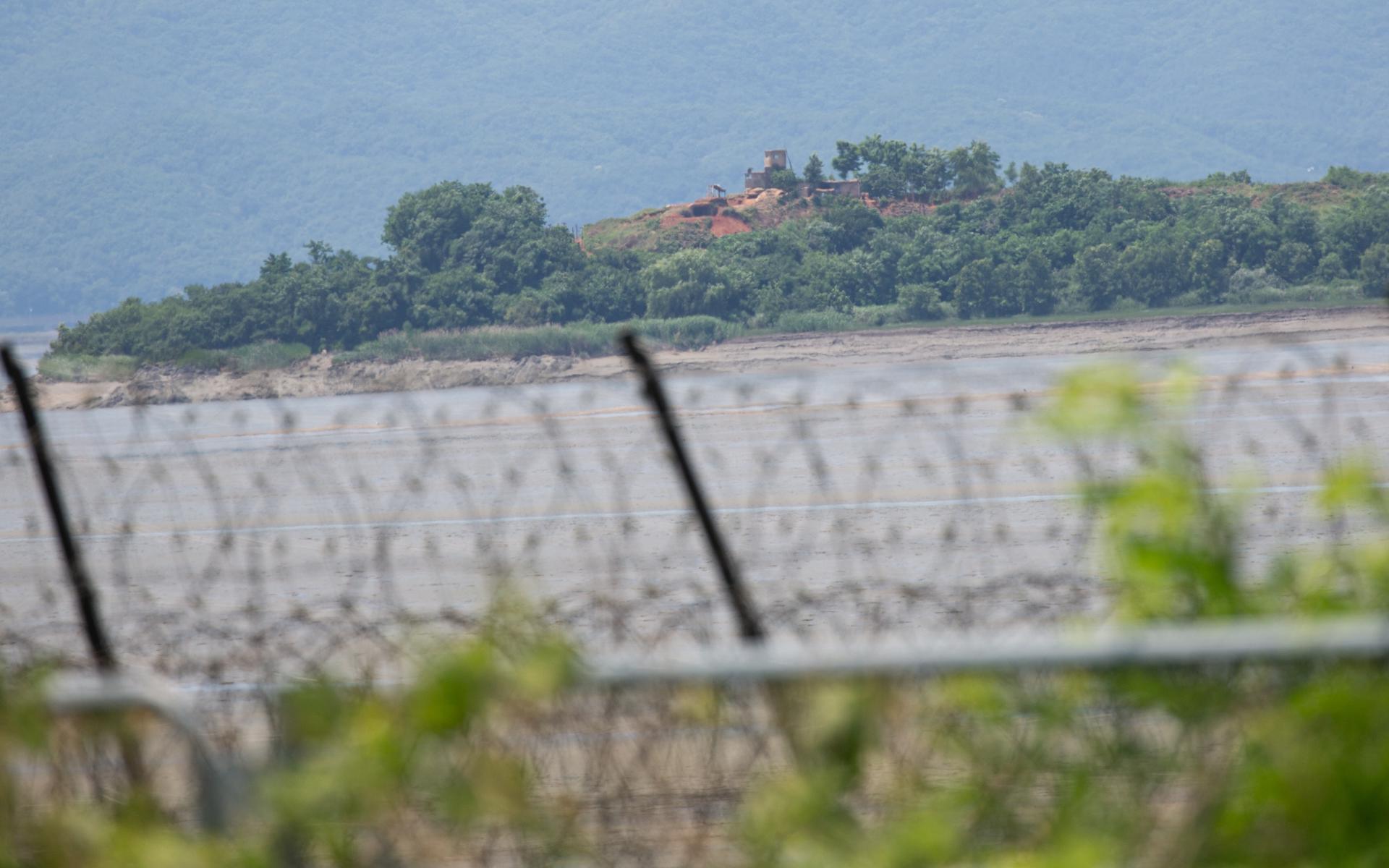 Coreia do Sul dispara tiros de advertência contra soldados do norte que cruzaram a fronteira