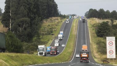 Conclusão de obras e serviços preliminares à cobrança do pedágio não foi exigida pela ANTT, diz Fiep.