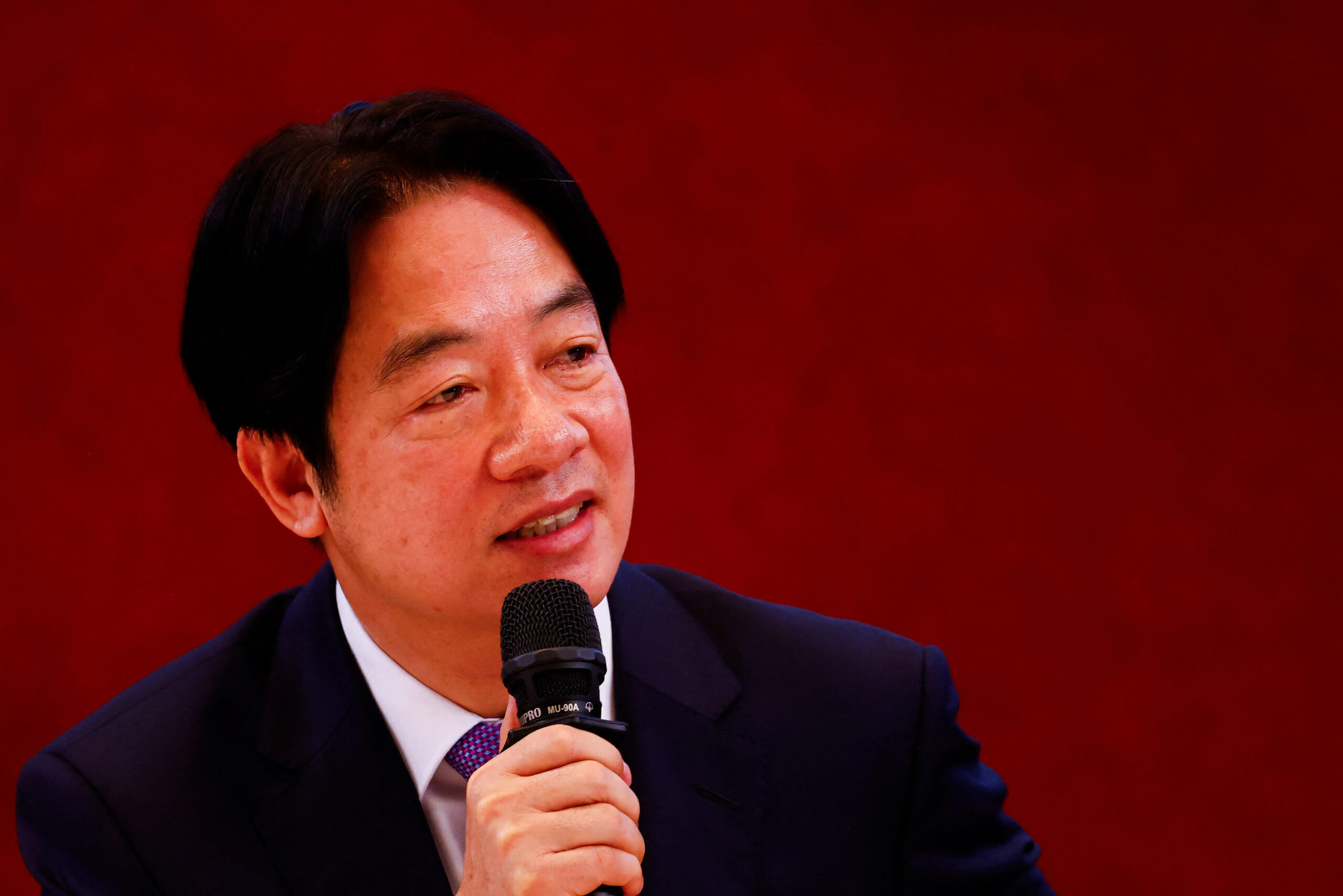 Força militar é essencial para manter a paz com a China, diz presidente de Taiwan