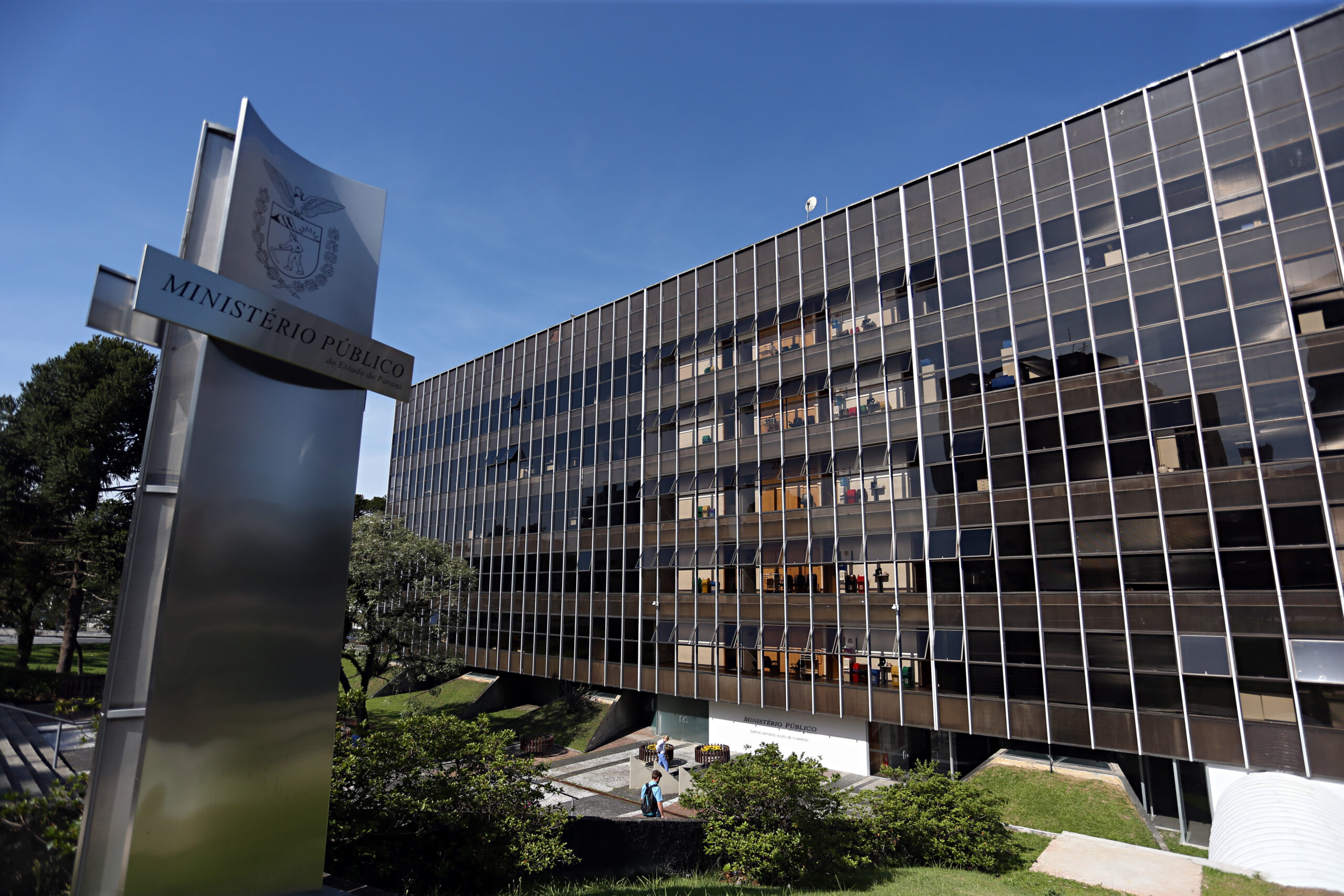 Ministério Público denunciou à Justiça policial civil do Paraná que alugava acesso a dados restritos e sigilosos.