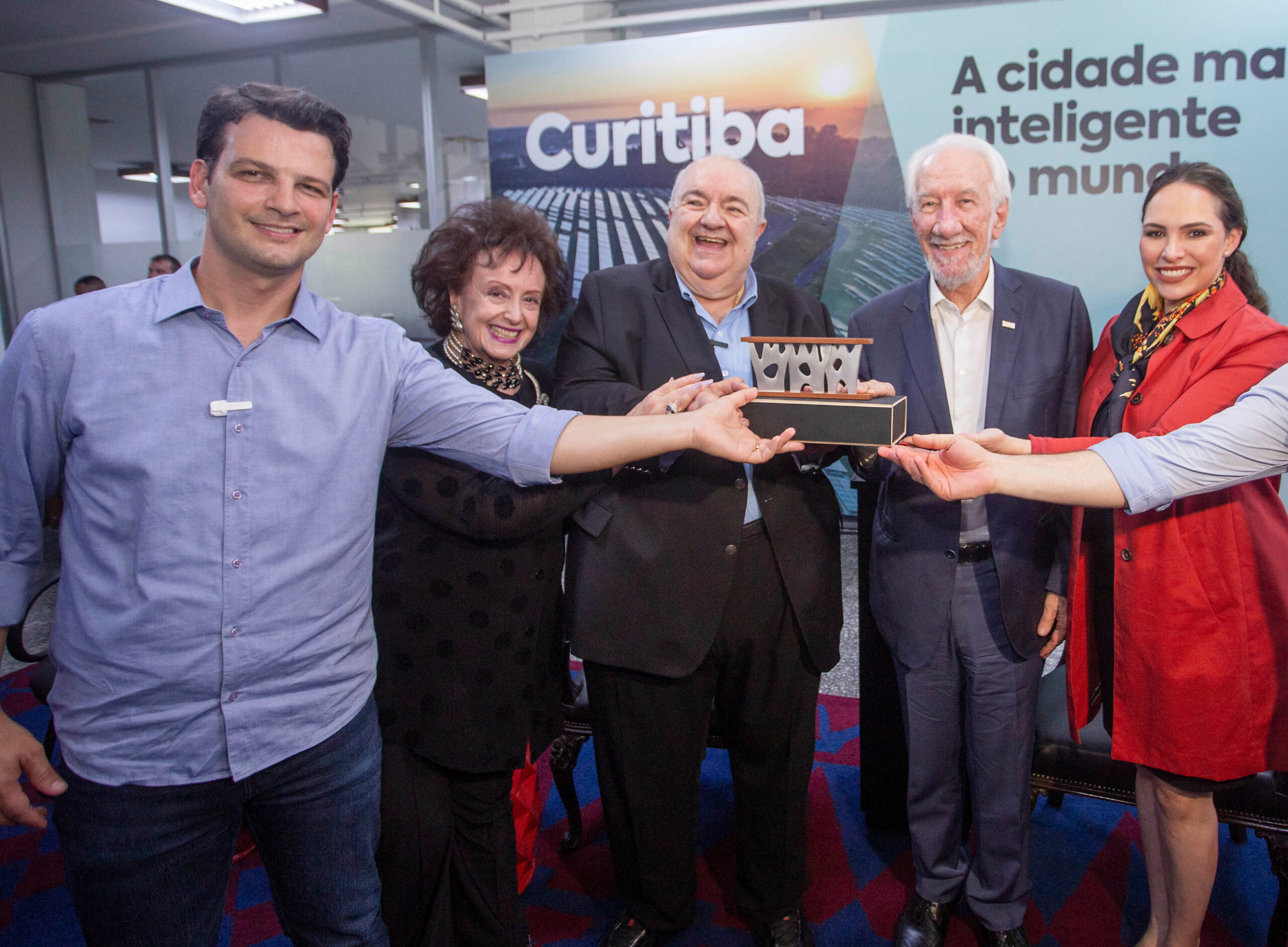 Sem vaga de vice, Maria Victoria (à direita) deve deixar PP de fora da chapa de Pimentel (à esq), pré-candidato do atual prefeito e do governador do Paraná.