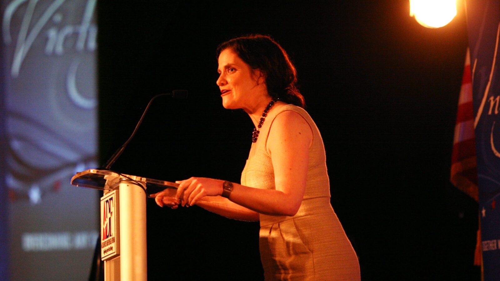 Gianna Jessen: sobrevivente de aborto na fase final da gestaçõ.