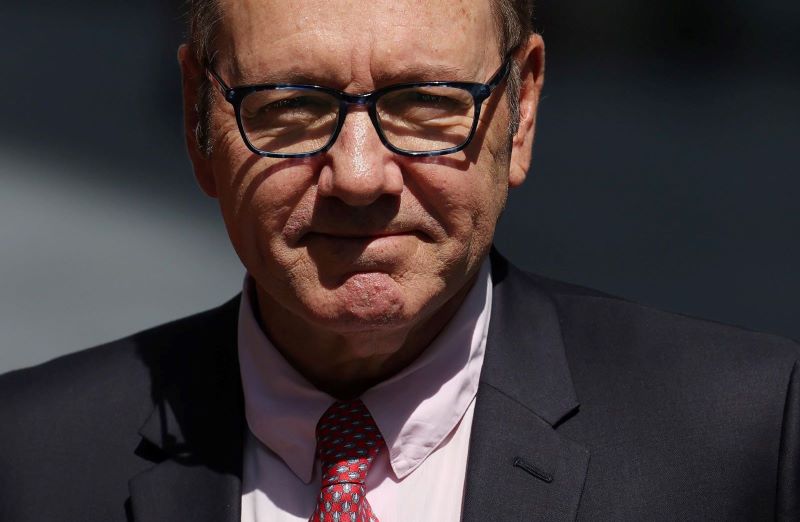 O ator Kevin Spacey durante julgamento em que foi absolvido das acusações de abuso sexual em Londres, em 2023