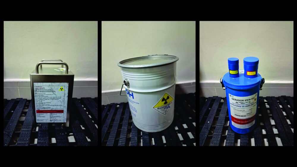 A polícia encontrou dois recipientes com materiais radioativos que foram furtados no último dia 30 em São Paulo.