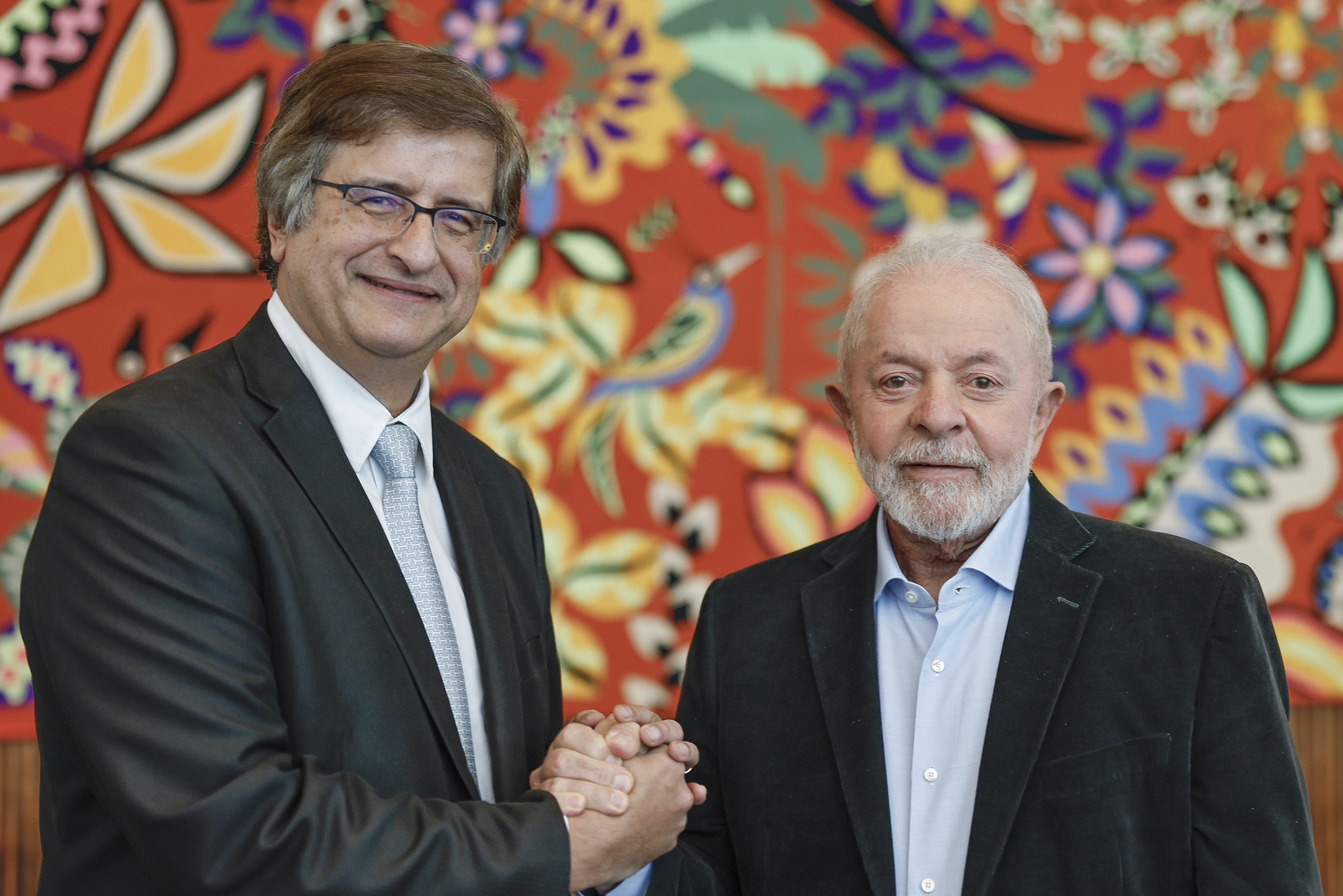 Paulo Gonet após reunião em que foi indicado por Lula para chefiar a PGR, em novembro de 2023