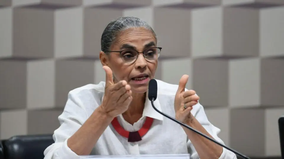 Marina quer “autoridade climática” sob seu comando com poder de punição